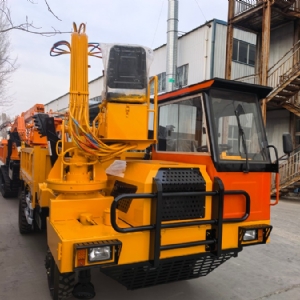 隨車挖運(yùn)輸車